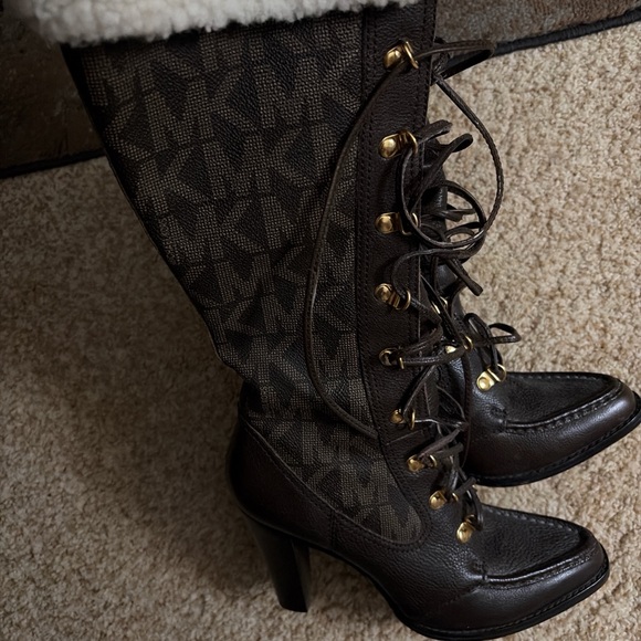 Michael Kors Warrior Boots with White Cuffs & Signature MK Monogram in MK Box 🚩 - Picture 10 of 11